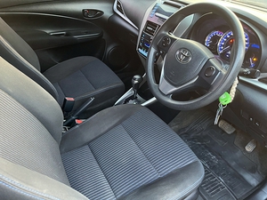 รถบ้าน รถมือสอง Toyota Yaris 1.2  รุ่น E เกียร์ Auto ปี 2018  โดย หญิงรถบ้าน รถมือสองขอนแก่น ราคาถูก ผ่อนสบาย