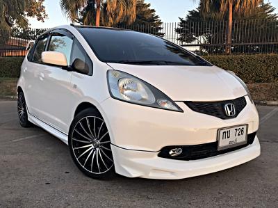 รถบ้าน รถมือสอง Honda Jazz 1.5 i-VTEC รุ่น S เกียร์ ​Auto ปี 2010  โดย หญิงรถบ้าน รถมือสองขอนแก่น ราคาถูก ผ่อนสบาย
