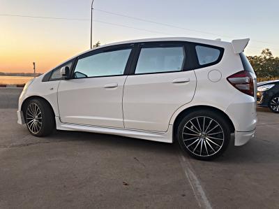 รถบ้าน รถมือสอง Honda Jazz 1.5 i-VTEC รุ่น S เกียร์ ​Auto ปี 2010  โดย หญิงรถบ้าน รถมือสองขอนแก่น ราคาถูก ผ่อนสบาย