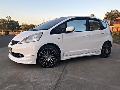 รถบ้าน รถมือสอง Honda Jazz 1.5 i-VTEC รุ่น S เกียร์ ​Auto ปี 2010  โดย หญิงรถบ้าน รถมือสองขอนแก่น ราคาถูก ผ่อนสบาย