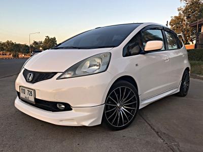 รถบ้าน รถมือสอง Honda Jazz 1.5 i-VTEC รุ่น S เกียร์ ​Auto ปี 2010  โดย หญิงรถบ้าน รถมือสองขอนแก่น ราคาถูก ผ่อนสบาย