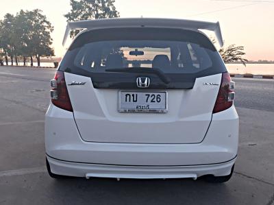 รถบ้าน รถมือสอง Honda Jazz 1.5 i-VTEC รุ่น S เกียร์ ​Auto ปี 2010  โดย หญิงรถบ้าน รถมือสองขอนแก่น ราคาถูก ผ่อนสบาย