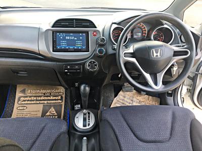 รถบ้าน รถมือสอง Honda Jazz 1.5 i-VTEC รุ่น S เกียร์ ​Auto ปี 2010  โดย หญิงรถบ้าน รถมือสองขอนแก่น ราคาถูก ผ่อนสบาย