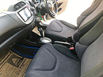 รถบ้าน รถมือสอง Honda Jazz 1.5 i-VTEC รุ่น S เกียร์ ​Auto ปี 2010  โดย หญิงรถบ้าน รถมือสองขอนแก่น ราคาถูก ผ่อนสบาย