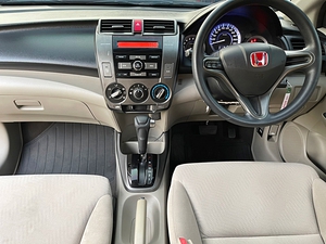รถบ้าน รถมือสอง Honda City 1.5 i-VTEC รุ่น V ABS เกียร์ Auto ปี 2013 โดย หญิงรถบ้าน รถมือสองขอนแก่น ราคาถูก ผ่อนสบาย