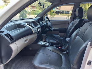 รถบ้าน รถมือสอง Mitsubishi Triton Plus DOUBLE CAB 2.5 VG Turbo เกียร์ Auto ปี 2012 โดย หญิงรถบ้าน รถมือสองขอนแก่น ราคาถูก ผ่อนสบาย