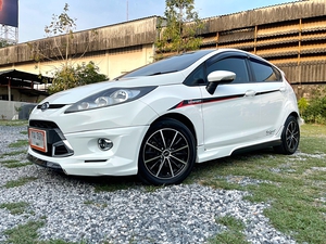 รถบ้าน รถมือสอง Ford Fiesta 1.5 S Sport เกียร์ Auto ปี 2556 โดย หญิงรถบ้าน รถมือสองขอนแก่น ราคาถูก ผ่อนสบาย
