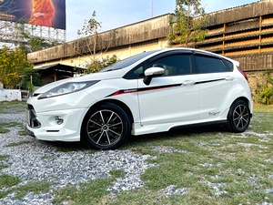 รถบ้าน รถมือสอง Ford Fiesta 1.5 S Sport เกียร์ Auto ปี 2556 โดย หญิงรถบ้าน รถมือสองขอนแก่น ราคาถูก ผ่อนสบาย