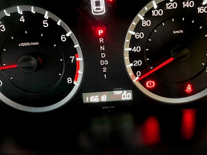 รถบ้าน รถมือสอง Honda Accord 2.0 i-VTEC รุ่น EL เกียร์ Auto ปี 2011 Gen8 Minor Change โดย หญิงรถบ้าน รถมือสองขอนแก่น ราคาถูก ผ่อนสบาย