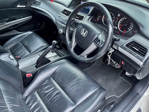 รถบ้าน รถมือสอง Honda Accord 2.0 i-VTEC รุ่น EL เกียร์ Auto ปี 2011 Gen8 Minor Change โดย หญิงรถบ้าน รถมือสองขอนแก่น ราคาถูก ผ่อนสบาย