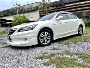 รถบ้าน รถมือสอง Honda Accord 2.0 i-VTEC รุ่น EL เกียร์ Auto ปี 2011 Gen8 Minor Change โดย หญิงรถบ้าน รถมือสองขอนแก่น ราคาถูก ผ่อนสบาย