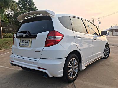 รถบ้าน รถมือสอง Honda Jazz 1.5 i-VTEC รุ่น V เกียร์ ​Auto ปี 2012 โดย หญิงรถบ้าน รถมือสองขอนแก่น ราคาถูก ผ่อนสบาย