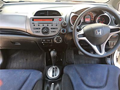รถบ้าน รถมือสอง Honda Jazz 1.5 i-VTEC รุ่น V เกียร์ ​Auto ปี 2012 โดย หญิงรถบ้าน รถมือสองขอนแก่น ราคาถูก ผ่อนสบาย