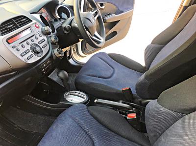 รถบ้าน รถมือสอง Honda Jazz 1.5 i-VTEC รุ่น V เกียร์ ​Auto ปี 2012 โดย หญิงรถบ้าน รถมือสองขอนแก่น ราคาถูก ผ่อนสบาย