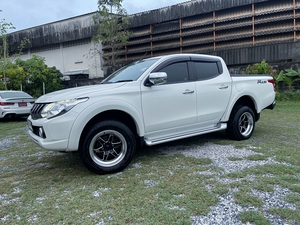 รถบ้าน รถมือสอง Mitsubishi Triton Plus Double Cab 2.4 GLX เกียร์ MT ปี 2018 โดย หญิงรถบ้าน รถมือสองขอนแก่น ราคาถูก ผ่อนสบาย
