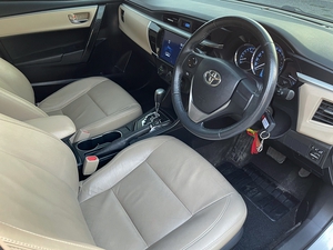 รถบ้าน รถมือสอง Toyota  Corolla Altis 1.6 รุ่น G เกียร์ Auto ปี 2015 โดย หญิงรถบ้าน รถมือสองขอนแก่น ราคาถูก ผ่อนสบาย