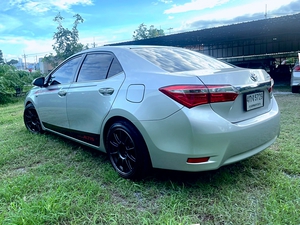 รถบ้าน รถมือสอง Toyota  Corolla Altis 1.6 รุ่น G เกียร์ Auto ปี 2015 โดย หญิงรถบ้าน รถมือสองขอนแก่น ราคาถูก ผ่อนสบาย