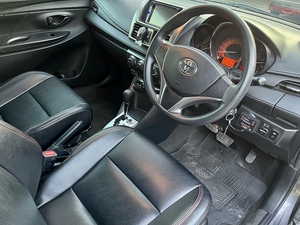 รถบ้าน รถมือสอง Toyota Yaris 1.2 รุ่น E เกียร์ Auto ปี 2015 โดย หญิงรถบ้าน รถมือสองขอนแก่น ราคาถูก ผ่อนสบาย