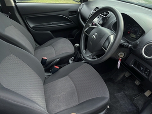 รถบ้าน รถมือสอง Mitsubishi Mirage 1.2 รุ่น GL เกียร์ MT ปี 2016  โดย หญิงรถบ้าน รถมือสองขอนแก่น ราคาถูก ผ่อนสบาย