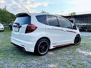 รถบ้าน รถมือสอง Honda Jazz 1.5 i-VTEC รุ่น V เกียร์ Auto ปี 2011 โดย หญิงรถบ้าน รถมือสองขอนแก่น ราคาถูก ผ่อนสบาย