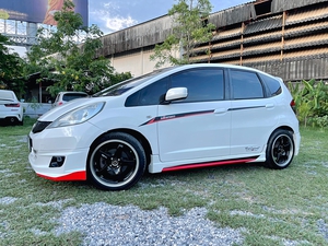 รถบ้าน รถมือสอง Honda Jazz 1.5 i-VTEC รุ่น V เกียร์ Auto ปี 2011 โดย หญิงรถบ้าน รถมือสองขอนแก่น ราคาถูก ผ่อนสบาย
