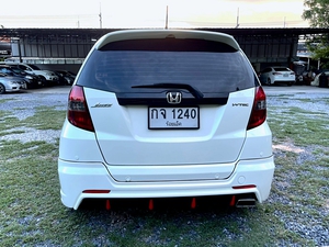 รถบ้าน รถมือสอง Honda Jazz 1.5 i-VTEC รุ่น V เกียร์ Auto ปี 2011 โดย หญิงรถบ้าน รถมือสองขอนแก่น ราคาถูก ผ่อนสบาย