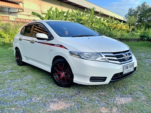 รถบ้าน รถมือสอง Honda City 1.5 i-VTEC รุ่น V เกียร์ Auto ปี 2013 โดย หญิงรถบ้าน รถมือสองขอนแก่น ราคาถูก ผ่อนสบาย