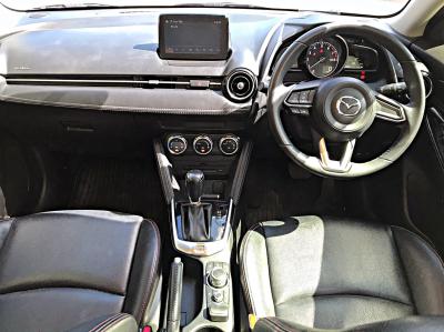 รถบ้าน รถมือสอง Mazda2 Hatchback 1.3 SkyActiv-G เกียร์ ​Auto ปี 2560 โดย หญิงรถบ้าน รถมือสองขอนแก่น ราคาถูก ผ่อนสบาย