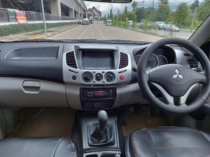 รถบ้าน รถมือสอง Mitsubishi Triton Plus 2.4 CNG Double CAB รุ่น GLS เกียร์ MT ปี 2011 โดย หญิงรถบ้าน รถมือสองขอนแก่น ราคาถูก ผ่อนสบาย