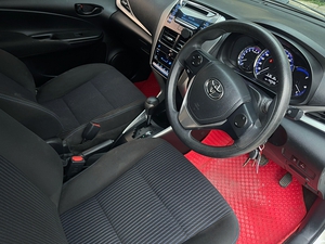 รถบ้าน รถมือสอง Toyota Yaris 1.2  รุ่น E เกียร์ Auto ปี 2017  โดย หญิงรถบ้าน รถมือสองขอนแก่น ราคาถูก ผ่อนสบาย