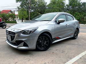รถบ้าน รถมือสอง Mazda2 Sedan 1.3 SkyActiv-G เกียร์ Auto ปี 2017  โดย หญิงรถบ้าน รถมือสองขอนแก่น ราคาถูก ผ่อนสบาย