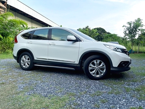 รถบ้าน รถมือสอง Honda CR-V 2.0 i-VTEC รุ่น E เกียร์ Auto 4WD ปี 2013 โดย หญิงรถบ้าน รถมือสองขอนแก่น ราคาถูก ผ่อนสบาย
