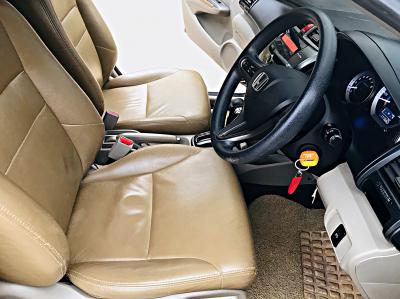 รถบ้าน รถมือสอง Honda City 1.5 i-VTEC รุ่น V เกียร์ ​Auto ปี 2555 โดย หญิงรถบ้าน รถมือสองขอนแก่น ราคาถูก ผ่อนสบาย