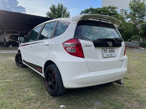 รถบ้าน รถมือสอง Honda Jazz 1.5 i-VTEC รุ่น E เกียร์ Auto ปี 2010 โดย หญิงรถบ้าน รถมือสองขอนแก่น ราคาถูก ผ่อนสบาย