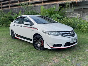 รถบ้าน รถมือสอง Honda City 1.5 i-VTEC รุ่น V เกียร์ Auto ปี 2012 โดย หญิงรถบ้าน รถมือสองขอนแก่น ราคาถูก ผ่อนสบาย