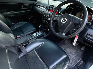 รถบ้าน รถมือสอง Mazda 3 Spirit Sports 1.6 เกียร์ Auto ปี 2011 โดย หญิงรถบ้าน รถมือสองขอนแก่น ราคาถูก ผ่อนสบาย