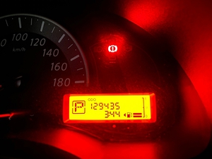 รถบ้าน รถมือสอง Nissan March 1.2 รุ่น E เกียร์ Auto ปี 2012 โดย หญิงรถบ้าน รถมือสองขอนแก่น ราคาถูก ผ่อนสบาย