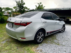 รถบ้าน รถมือสอง Toyota Corolla Altis 1.6 รุ่น G เกียร์ Auto ปี 2017 โดย หญิงรถบ้าน รถมือสองขอนแก่น ราคาถูก ผ่อนสบาย