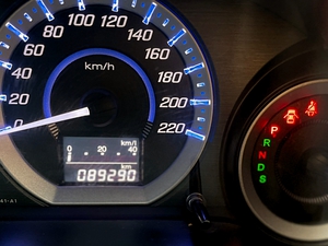 รถบ้าน รถมือสอง Honda City 1.5 i-VTEC รุ่น SV เกียร์ Auto ปี 2012  โดย หญิงรถบ้าน รถมือสองขอนแก่น ราคาถูก ผ่อนสบาย
