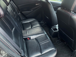 รถบ้าน รถมือสอง Mazda2 Sedan 1.3 SkyActiv-G เกียร์ Auto ปี 2015 โดย หญิงรถบ้าน รถมือสองขอนแก่น ราคาถูก ผ่อนสบาย