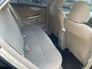 รถบ้าน รถมือสอง Toyota Corolla Altis 1.8 รุ่น E เกียร์ Auto ปี 2013  โดย หญิงรถบ้าน รถมือสองขอนแก่น ราคาถูก ผ่อนสบาย