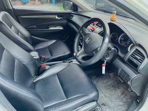 รถบ้าน รถมือสอง Honda City 1.5 i-VTEC รุ่น SV เกียร์ Auto ปี 2013 โดย หญิงรถบ้าน รถมือสองขอนแก่น ราคาถูก ผ่อนสบาย