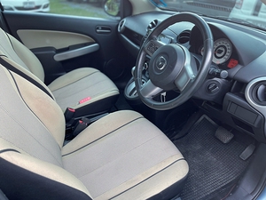 รถบ้าน รถมือสอง Mazda 2 1.5 Elegance Maxx เกียร์ Auto ปี 2010  โดย หญิงรถบ้าน รถมือสองขอนแก่น ราคาถูก ผ่อนสบาย