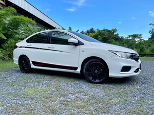 รถบ้าน รถมือสอง Honda City 1.5 i-VTEC รุ่น S เกียร์ Auto ปี 2017 โดย หญิงรถบ้าน รถมือสองขอนแก่น ราคาถูก ผ่อนสบาย
