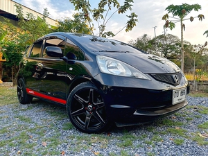 รถบ้าน รถมือสอง Honda Jazz 1.5 i-VTEC รุ่น V เกียร์ Auto ปี 2009 โดย หญิงรถบ้าน รถมือสองขอนแก่น ราคาถูก ผ่อนสบาย