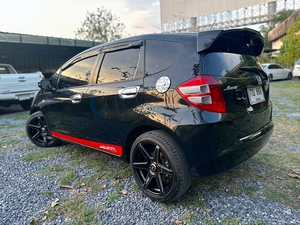 รถบ้าน รถมือสอง Honda Jazz 1.5 i-VTEC รุ่น V เกียร์ Auto ปี 2009 โดย หญิงรถบ้าน รถมือสองขอนแก่น ราคาถูก ผ่อนสบาย