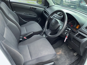 รถบ้าน รถมือสอง Suzuki Swift 1.2 รุ่น GA เกียร์ Auto ปี 2013 โดย หญิงรถบ้าน รถมือสองขอนแก่น ราคาถูก ผ่อนสบาย