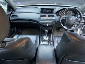 รถบ้าน รถมือสอง Honda Accord 2.4 i-VTEC รุ่น E เกียร์ Auto ปี 2011 โดย หญิงรถบ้าน รถมือสองขอนแก่น ราคาถูก ผ่อนสบาย