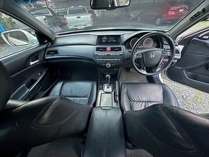 รถบ้าน รถมือสอง Honda Accord 2.4 i-VTEC รุ่น E เกียร์ Auto ปี 2011 โดย หญิงรถบ้าน รถมือสองขอนแก่น ราคาถูก ผ่อนสบาย