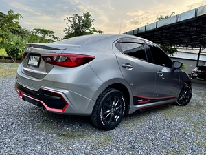 รถบ้าน รถมือสอง Mazda2 Sedan 1.3 SkyActiv-G  High Connect รุ่น Top สุด เกียร์ Auto ปี 2017 โดย หญิงรถบ้าน รถมือสองขอนแก่น ราคาถูก ผ่อนสบาย